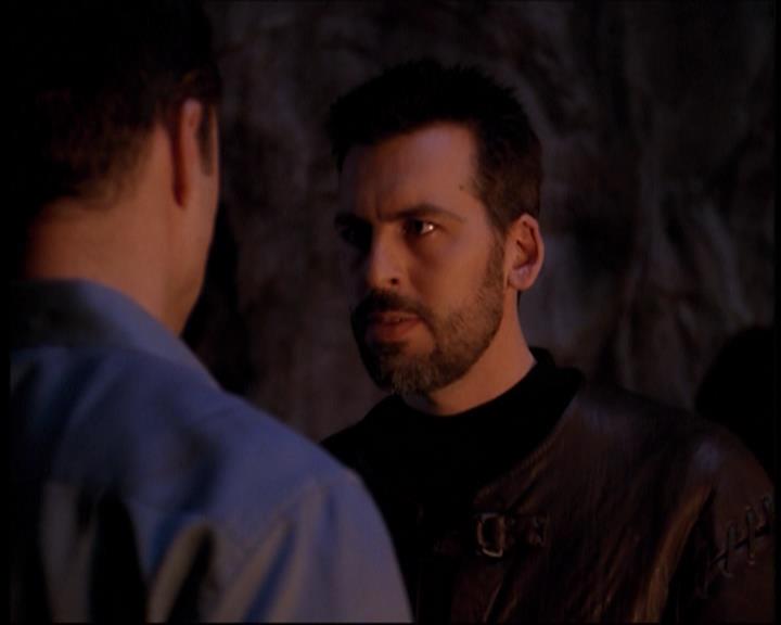 Charmed-Online-dot-712ExtremeHomeMakeoverWorldEdition0624.jpg