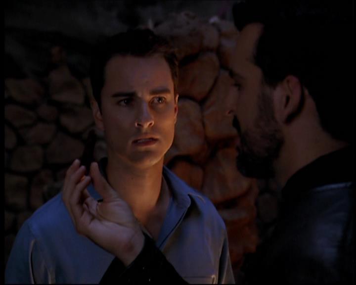 Charmed-Online-dot-712ExtremeHomeMakeoverWorldEdition0852.jpg