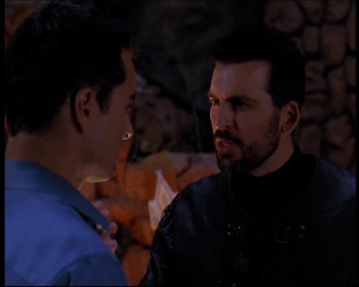Charmed-Online-dot-712ExtremeHomeMakeoverWorldEdition0878.jpg