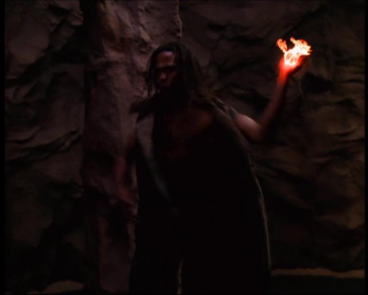 Charmed-Online-dot-712ExtremeHomeMakeoverWorldEdition0900.jpg