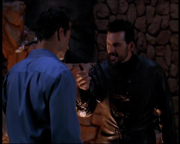 Charmed-Online-dot-712ExtremeHomeMakeoverWorldEdition0911.jpg