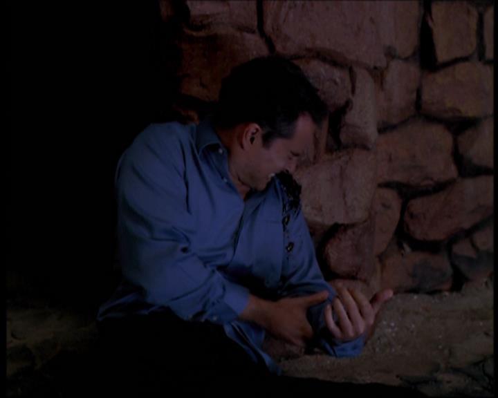 Charmed-Online-dot-712ExtremeHomeMakeoverWorldEdition0930.jpg