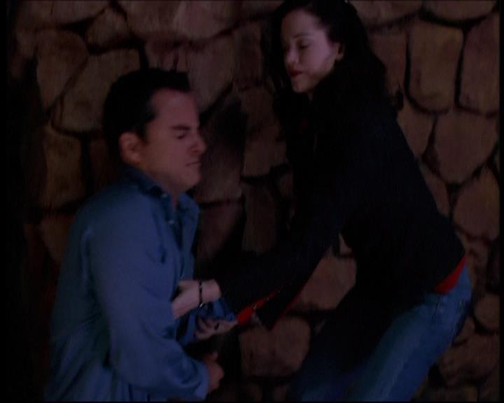 Charmed-Online-dot-712ExtremeHomeMakeoverWorldEdition0937.jpg
