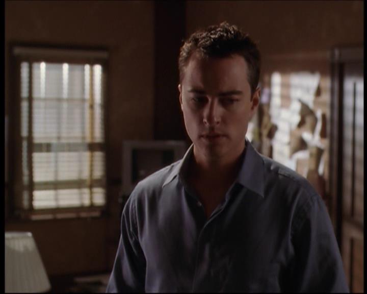 Charmed-Online-dot-712ExtremeHomeMakeoverWorldEdition1114.jpg