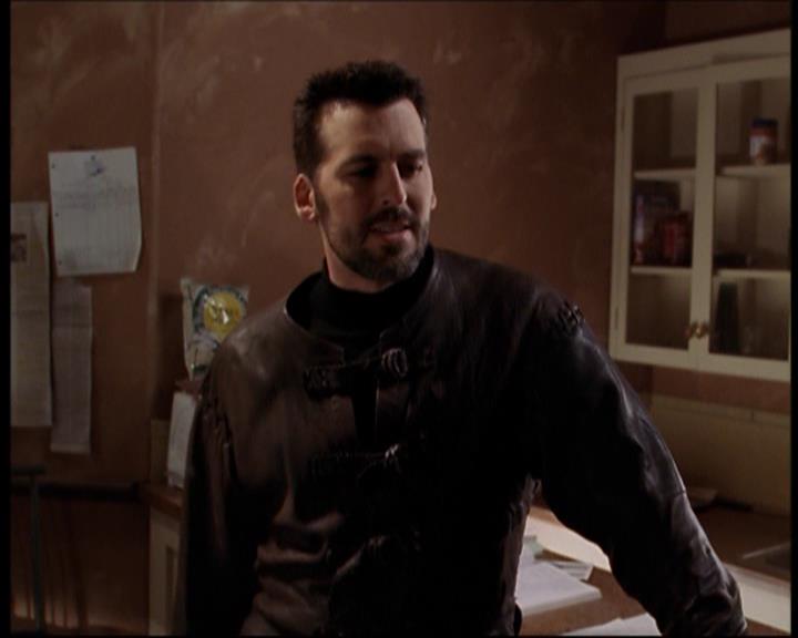 Charmed-Online-dot-712ExtremeHomeMakeoverWorldEdition1178.jpg