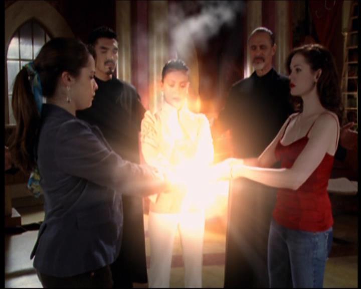Charmed-Online-dot-712ExtremeHomeMakeoverWorldEdition1325.jpg