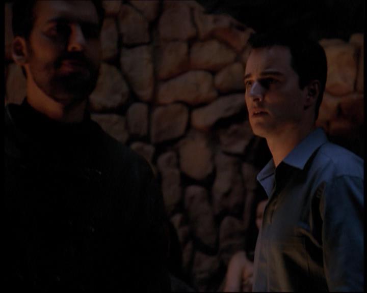 Charmed-Online-dot-712ExtremeHomeMakeoverWorldEdition1541.jpg
