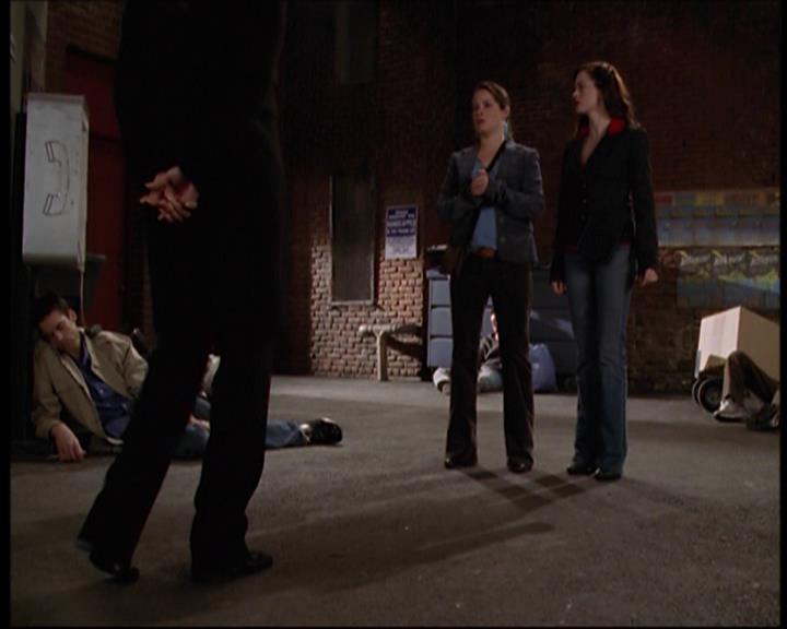 Charmed-Online-dot-712ExtremeHomeMakeoverWorldEdition1743.jpg