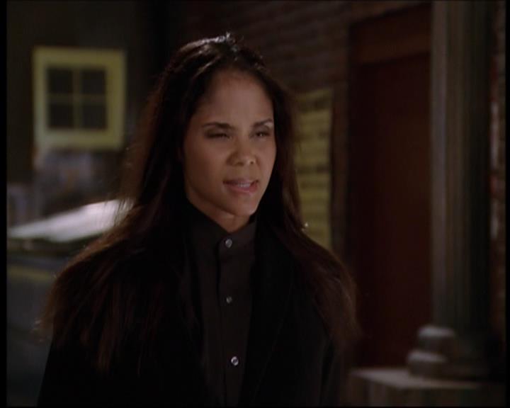 Charmed-Online-dot-712ExtremeHomeMakeoverWorldEdition1746.jpg