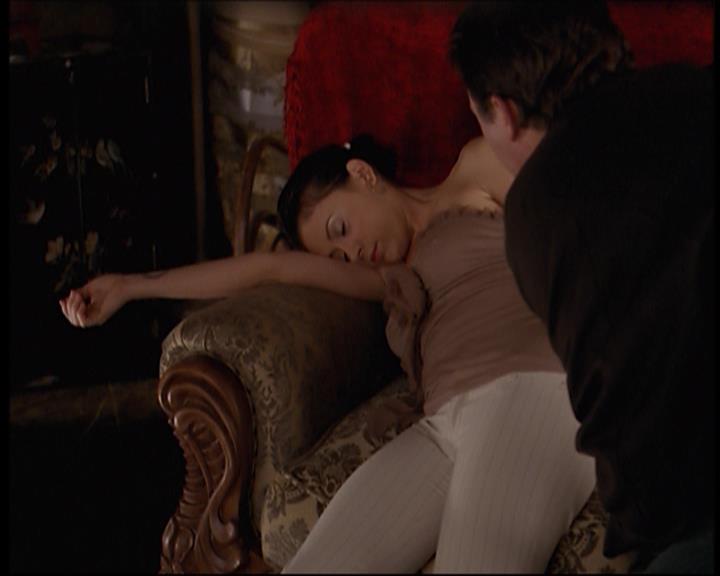 Charmed-Online-dot-712ExtremeHomeMakeoverWorldEdition2006.jpg