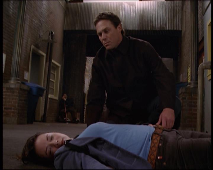Charmed-Online-dot-712ExtremeHomeMakeoverWorldEdition2033.jpg