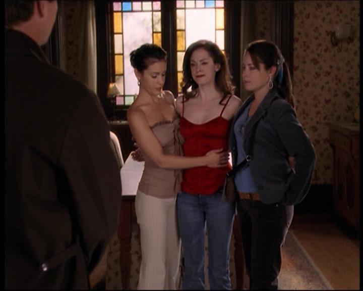 Charmed-Online-dot-712ExtremeHomeMakeoverWorldEdition2281.jpg