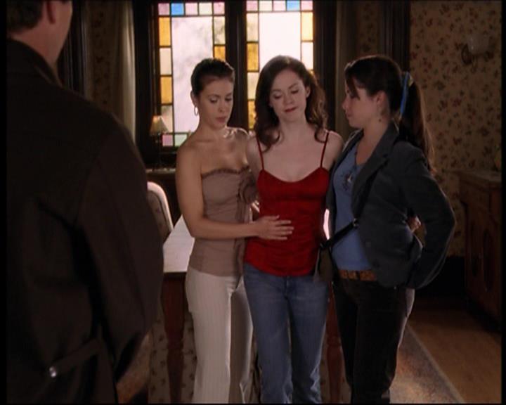 Charmed-Online-dot-712ExtremeHomeMakeoverWorldEdition2282.jpg