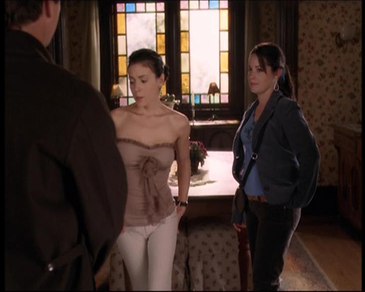 Charmed-Online-dot-712ExtremeHomeMakeoverWorldEdition2284.jpg