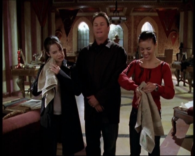 Charmed-Online-dot-712ExtremeHomeMakeoverWorldEdition0484.jpg