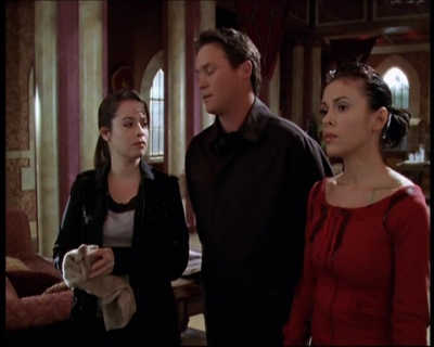 Charmed-Online-dot-712ExtremeHomeMakeoverWorldEdition0533.jpg