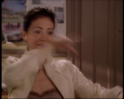 Charmed-Online-dot-712ExtremeHomeMakeoverWorldEdition0703.jpg