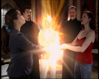 Charmed-Online-dot-712ExtremeHomeMakeoverWorldEdition1327.jpg