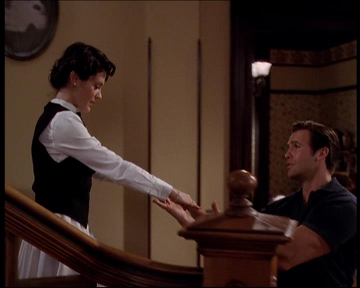 Charmed-Online-dot-714CarpeDemon0770.jpg
