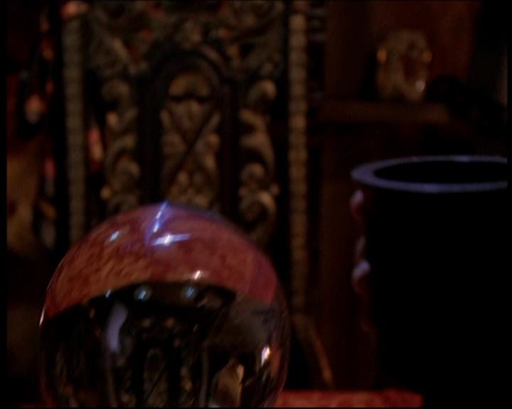 Charmed-Online-dot-714CarpeDemon1736.jpg Charmed-Online-dot-714CarpeDemon1736.jpg