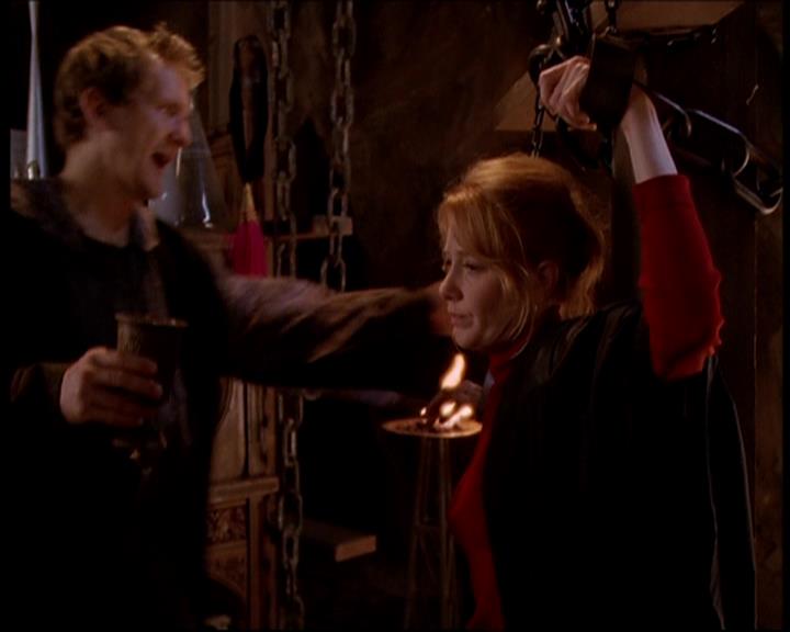 Charmed-Online-dot-714CarpeDemon1743.jpg Charmed-Online-dot-714CarpeDemon1743.jpg