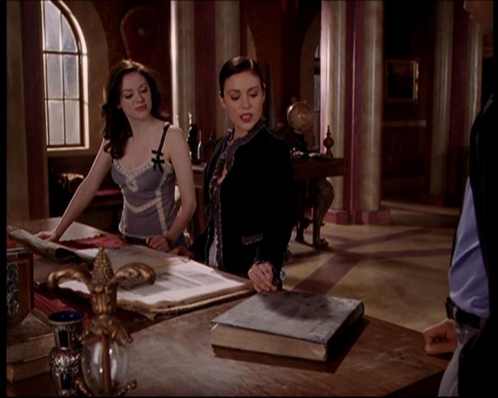 Charmed-Online-dot-715ShowGhouls0551.jpg