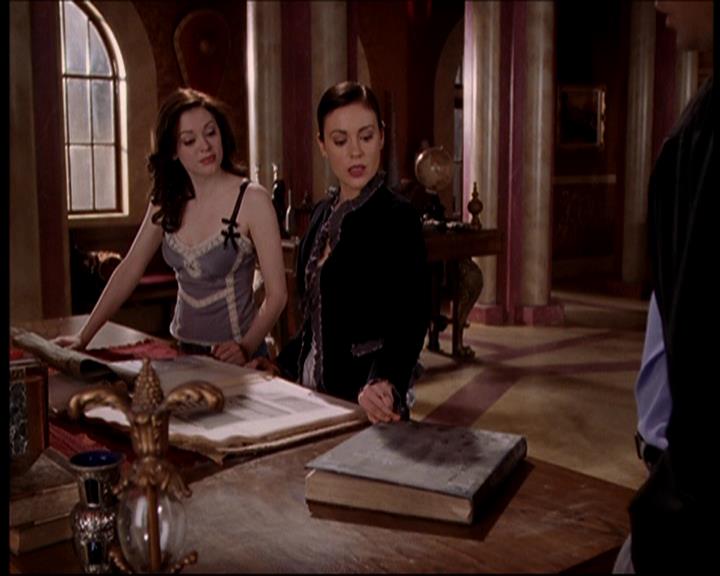 Charmed-Online-dot-715ShowGhouls0552.jpg