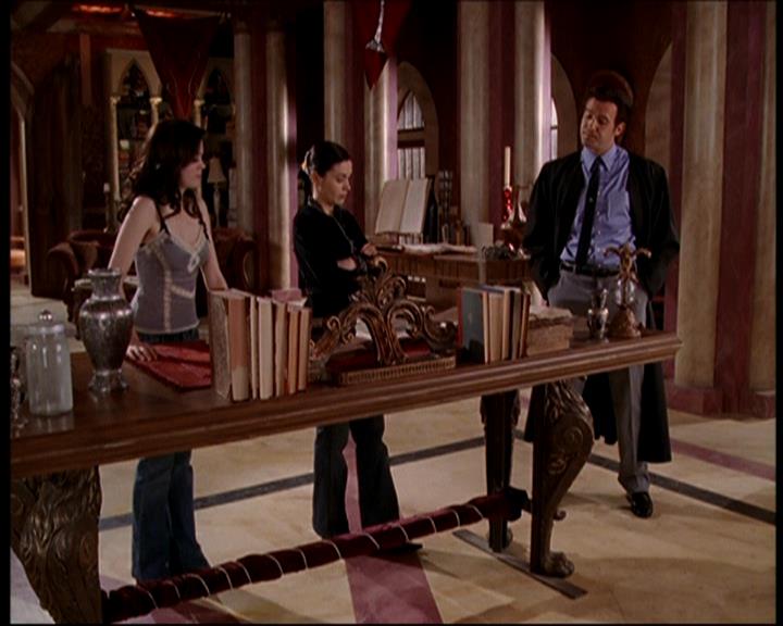 Charmed-Online-dot-715ShowGhouls0598.jpg