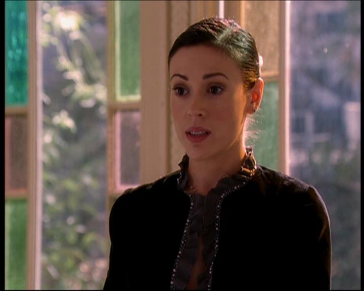 Charmed-Online-dot-715ShowGhouls1312.jpg