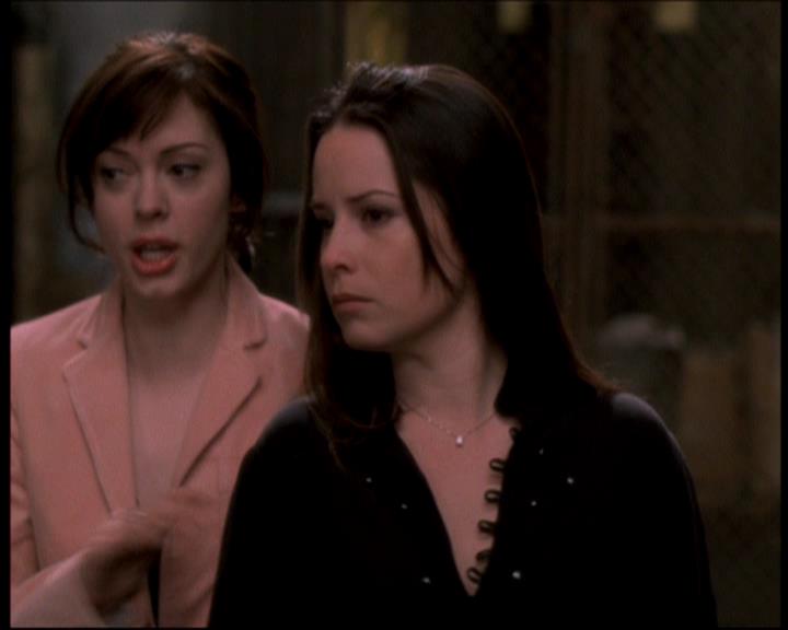 Charmed-Online-dot-716TheSevenYearWitch0025.jpg