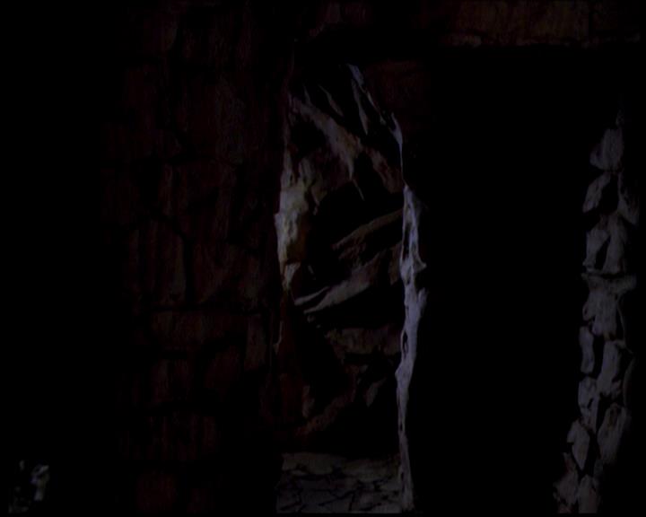 Charmed-Online-dot-717ScryHard0437.jpg