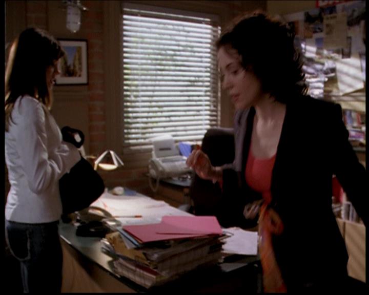 Charmed-Online-dot-717ScryHard0566.jpg