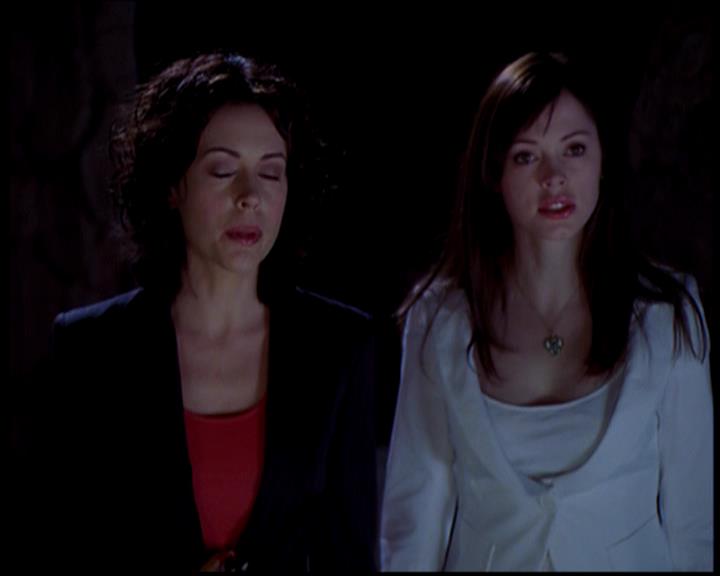 Charmed-Online-dot-717ScryHard0711.jpg