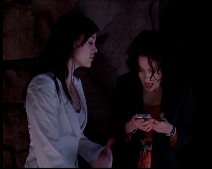 Charmed-Online-dot-717ScryHard0904.jpg