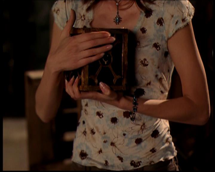 Charmed-Online-dot-718LittleBoxOfHorrors0017.jpg