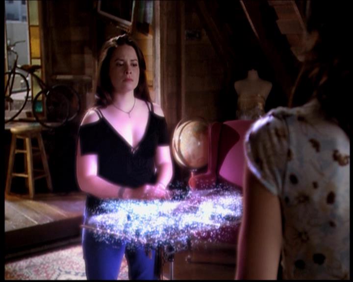 Charmed-Online-dot-718LittleBoxOfHorrors0323.jpg Charmed-Online-dot-718LittleBoxOfHorrors0323.jpg