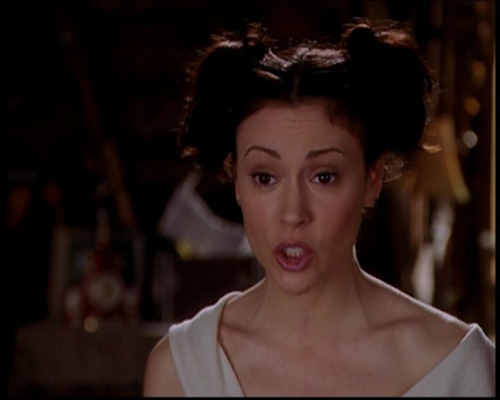 Charmed-Online-dot-718LittleBoxOfHorrors0345.jpg