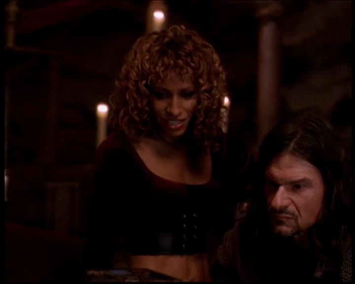 Charmed-Online-dot-718LittleBoxOfHorrors1038.jpg