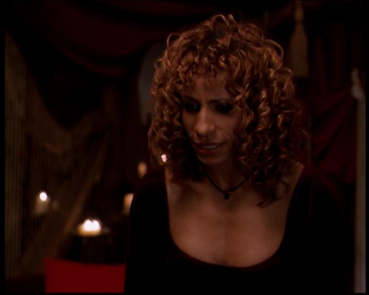 Charmed-Online-dot-718LittleBoxOfHorrors1060.jpg