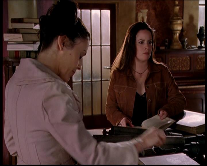 Charmed-Online-dot-718LittleBoxOfHorrors1339.jpg