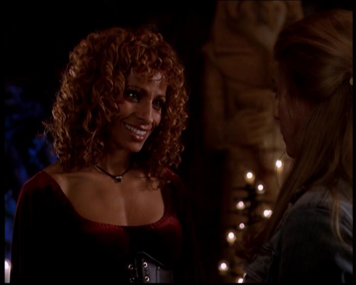 Charmed-Online-dot-718LittleBoxOfHorrors1448.jpg