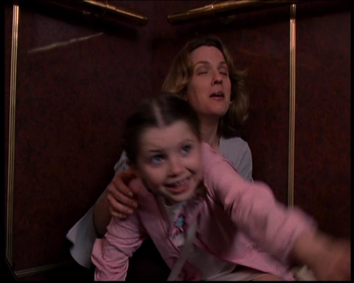 Charmed-Online-dot-718LittleBoxOfHorrors1673.jpg Charmed-Online-dot-718LittleBoxOfHorrors1673.jpg