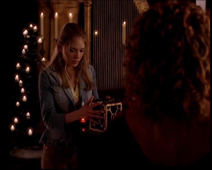 Charmed-Online-dot-718LittleBoxOfHorrors1699.jpg Charmed-Online-dot-718LittleBoxOfHorrors1699.jpg