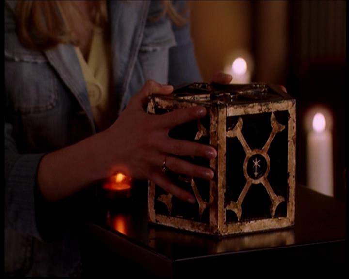 Charmed-Online-dot-718LittleBoxOfHorrors1706.jpg