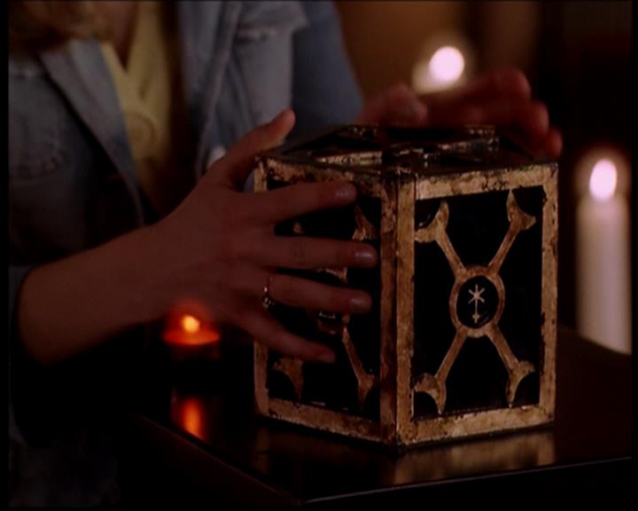 Charmed-Online-dot-718LittleBoxOfHorrors1707.jpg