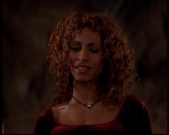 Charmed-Online-dot-718LittleBoxOfHorrors1735.jpg