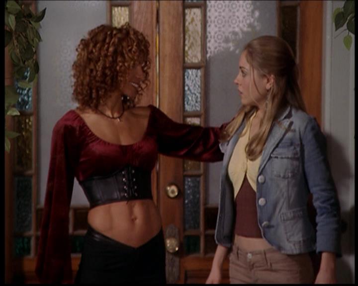 Charmed-Online-dot-718LittleBoxOfHorrors1976.jpg