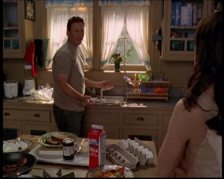Charmed-Online-dot-719FreakyPhoebe0016.jpg