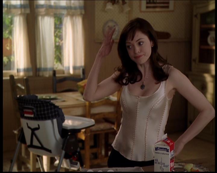 Charmed-Online-dot-719FreakyPhoebe0018.jpg