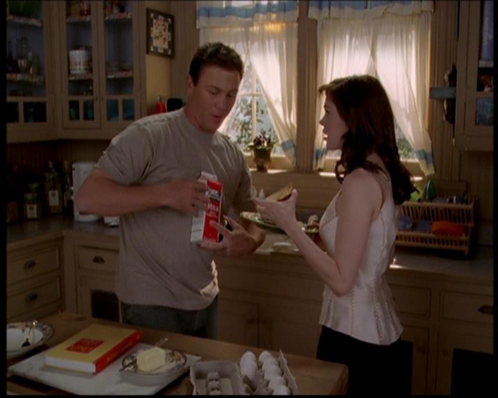 Charmed-Online-dot-719FreakyPhoebe0055.jpg